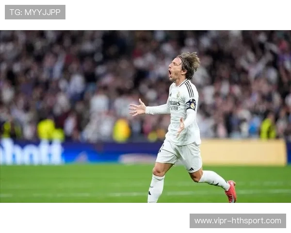 皇马莫德里奇外脚背传球助攻全场膜拜